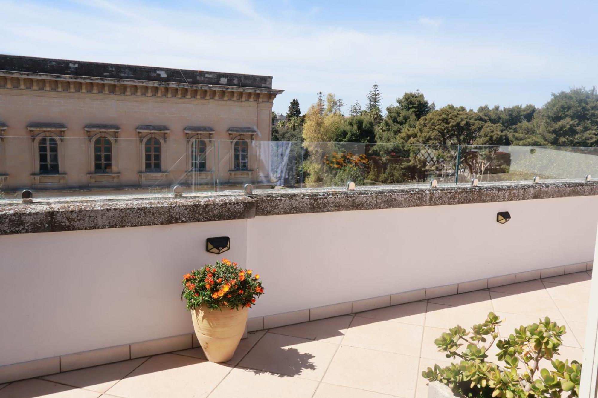 The Golden Hour, Luxury Apartment With A Panoramic View Lecce Exterior foto